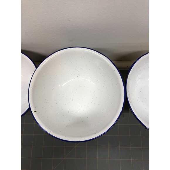 3 Vintage Red, Yellow, & Green Speckled 6 1/4" Enamelware Bowls Metal - Picture 7 of 14